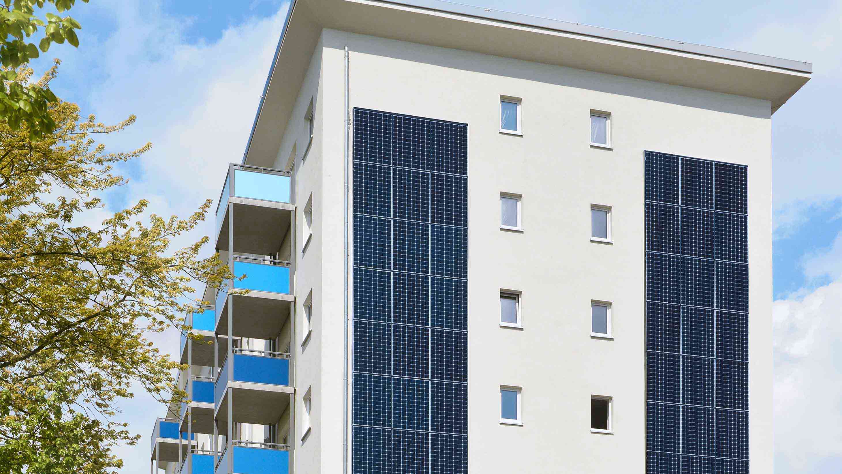 Saniertes Mehrfamilienhaus mit Photovoltaik