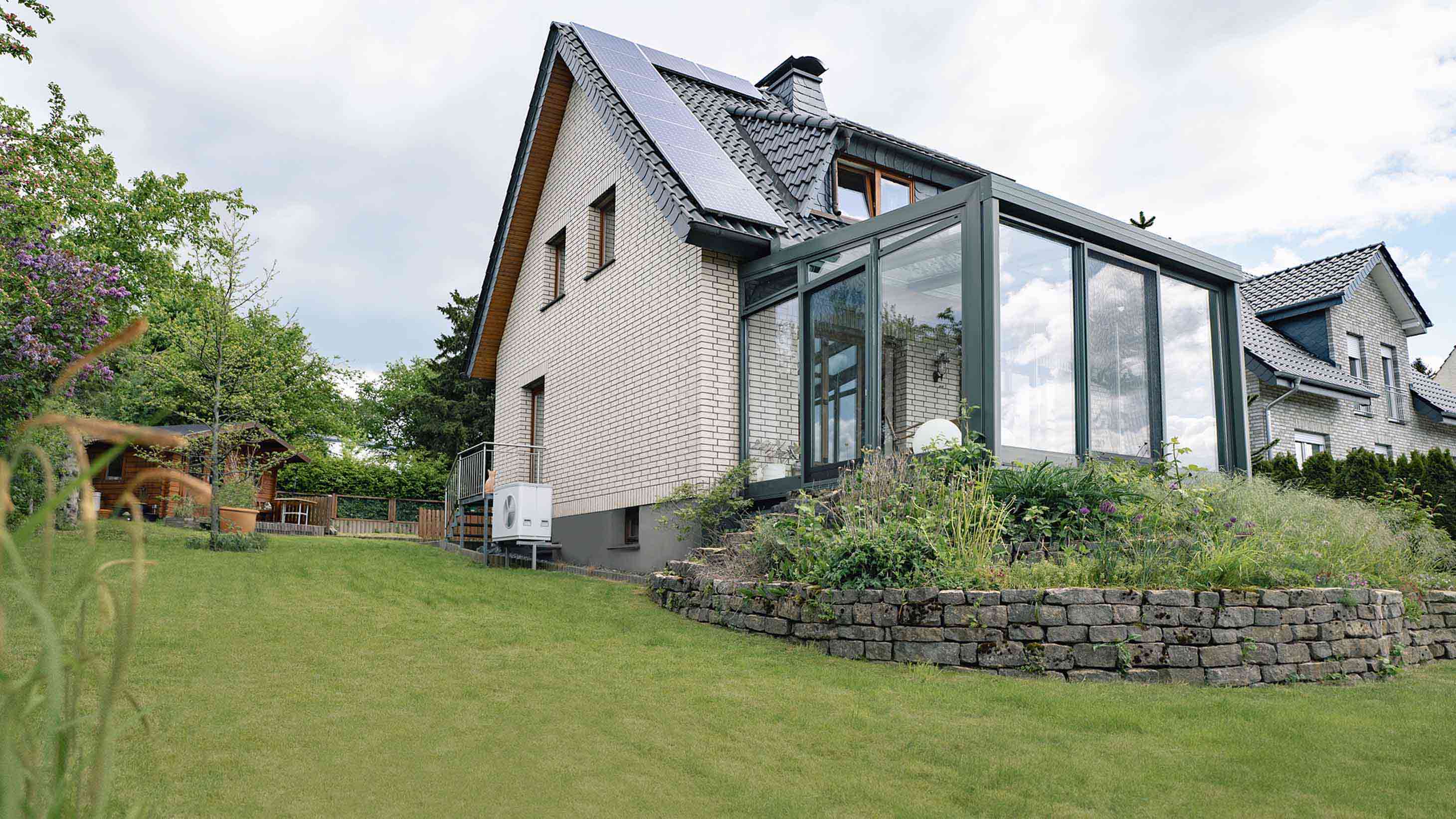 Einfamilienhaus mit einer Wärmepumpe