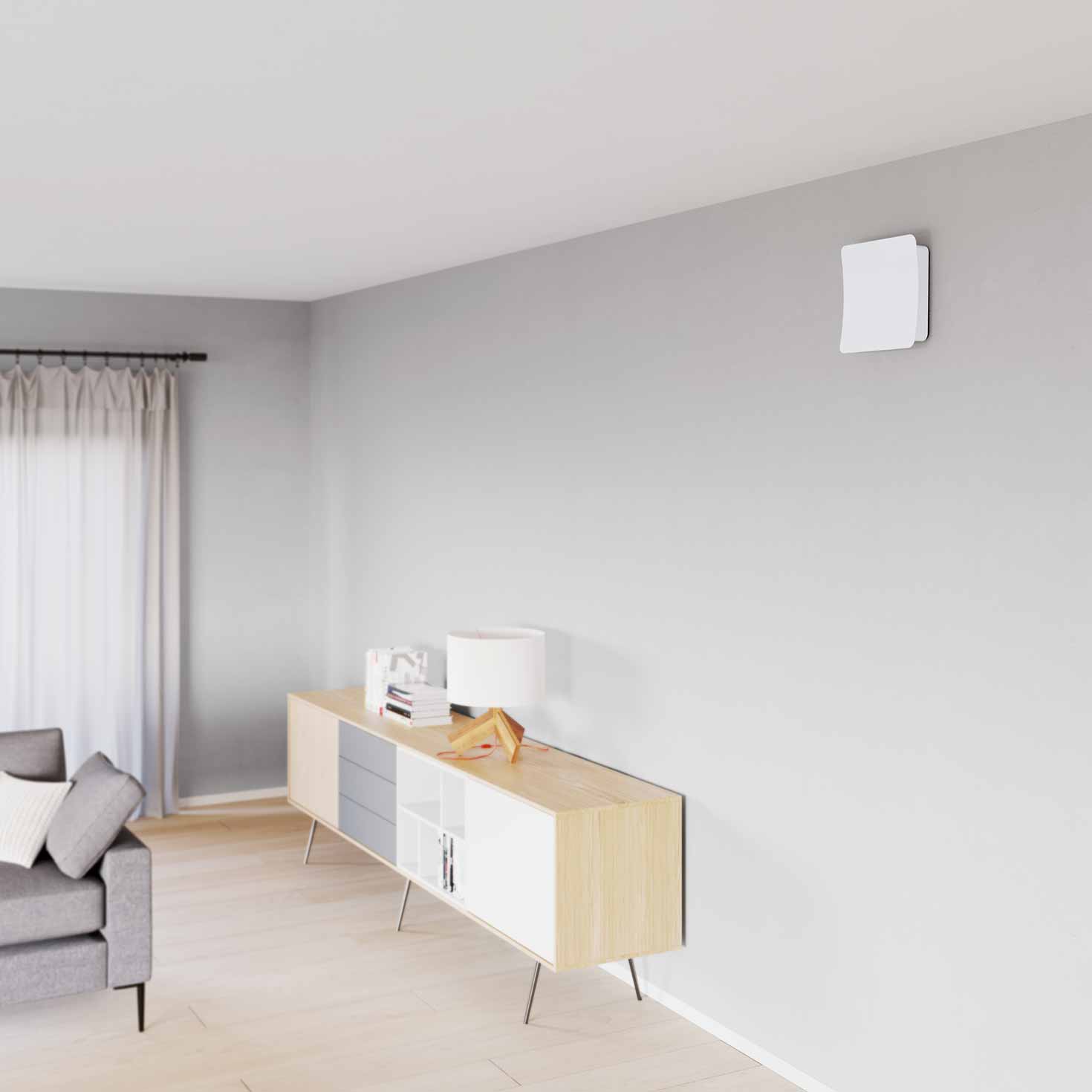 Dezentrales Lüftungsgerät in einem Wohnzimmer