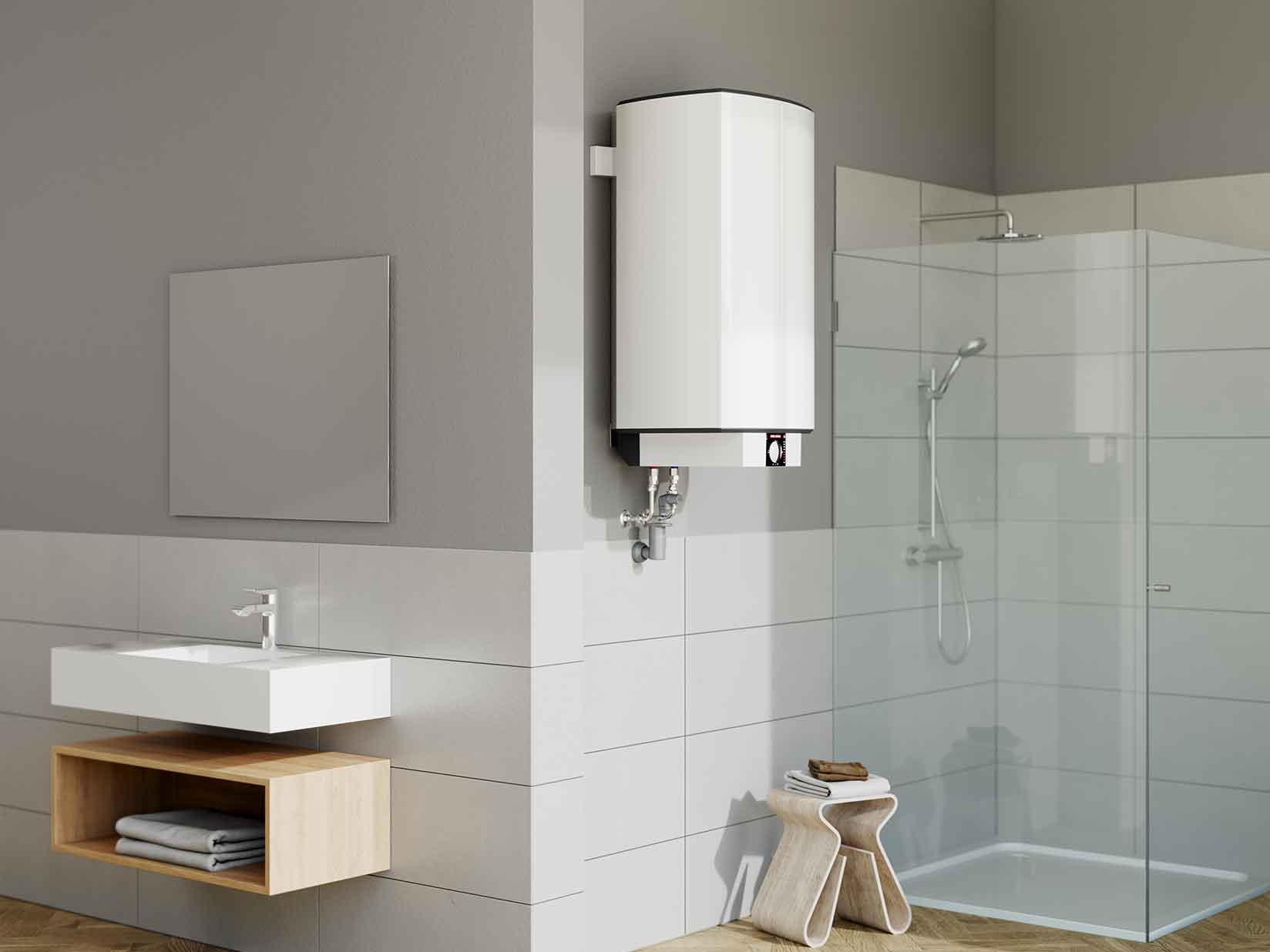 Ein Wandspeicher von STIEBEL ELTRON hängt in einem Badezimmer neben der Dusche.