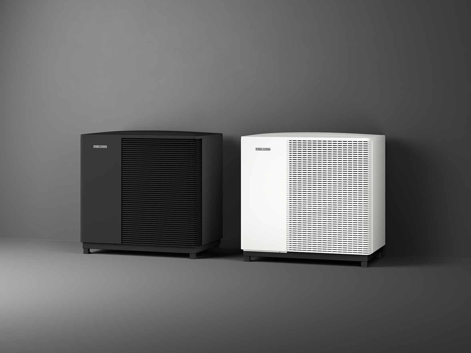 Luft-Wasser-Wärmepumpe aus der STIEBEL ELTRON WPL-A Plus-Serie vor dunklem Hintergrund.